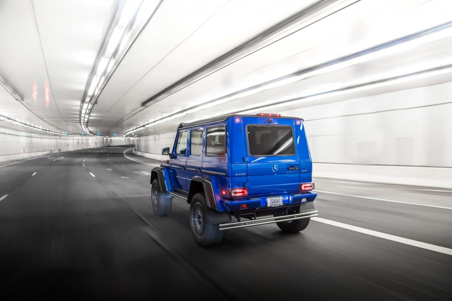  Mercedes-Benz G550 4x4&sup2; (W463) 2017 года  (NA) (фото 11 из 38)